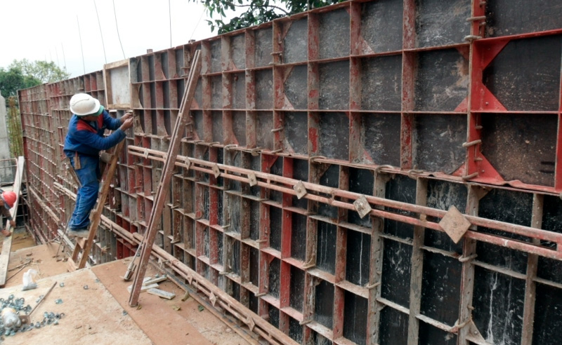 Bloco de coroamento e infraestrutura de fundação industrial - Tecsolo